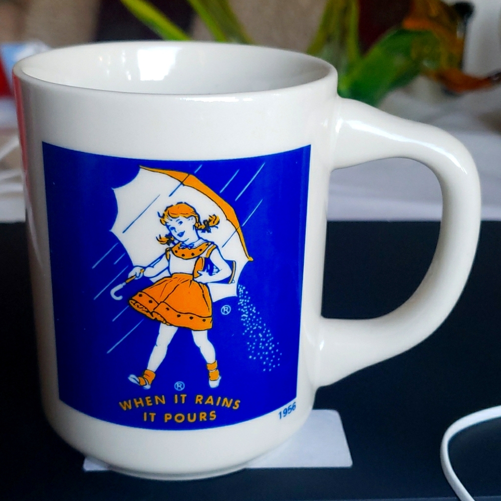 Vintage "When it rains it pours!" Mug